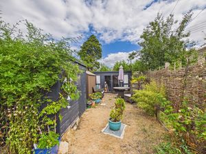 Garden and Outbuildings- click for photo gallery